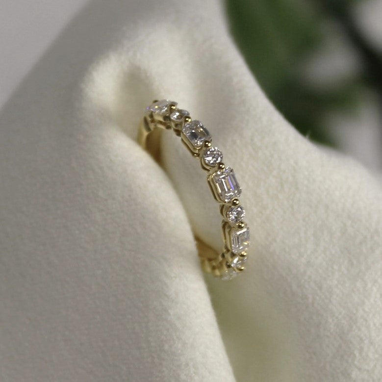 18ct Yellow Gold Lab Grown Diamond Baguette and RBC Wedder